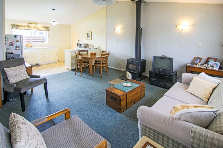 Photo of property in 2a Sussex Street, Masterton, 5810