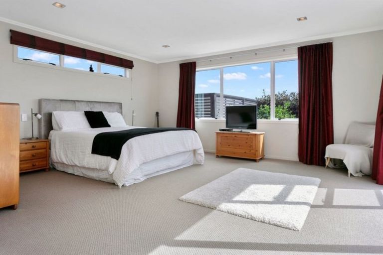 Photo of property in 31 Norfolk Drive, Cambridge, 3434