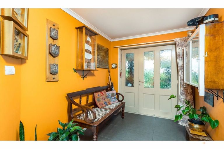 Photo of property in 151 Garlands Road, Waimate, 7979