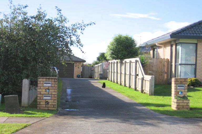 Photo of property in 27 Newinn Crescent, East Tamaki Heights, Auckland, 2016