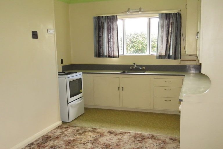 Photo of property in 7 Lismore Street, Strandon, New Plymouth, 4312
