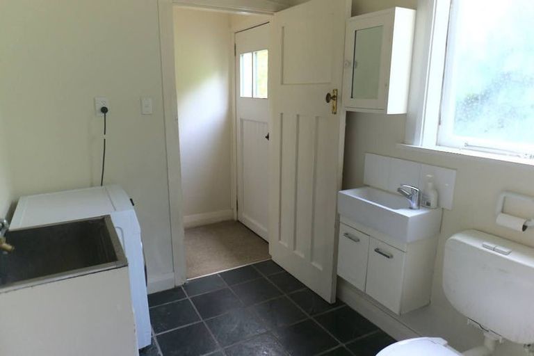 Photo of property in 93 Townsend Road, Miramar, Wellington, 6022