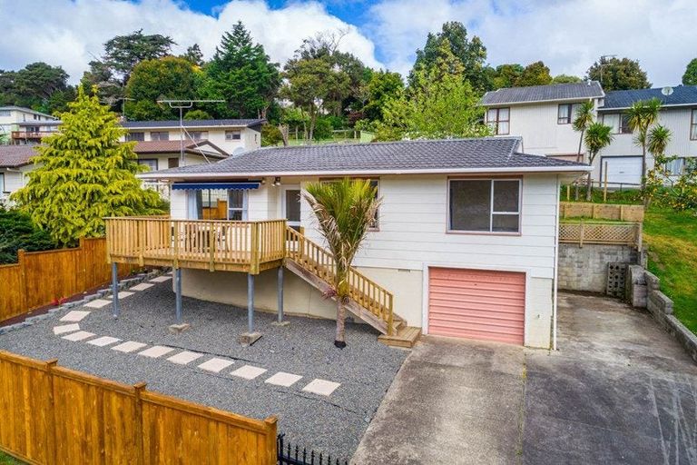 Photo of property in 38 Simon Ellice Drive, Bayview, Auckland, 0629