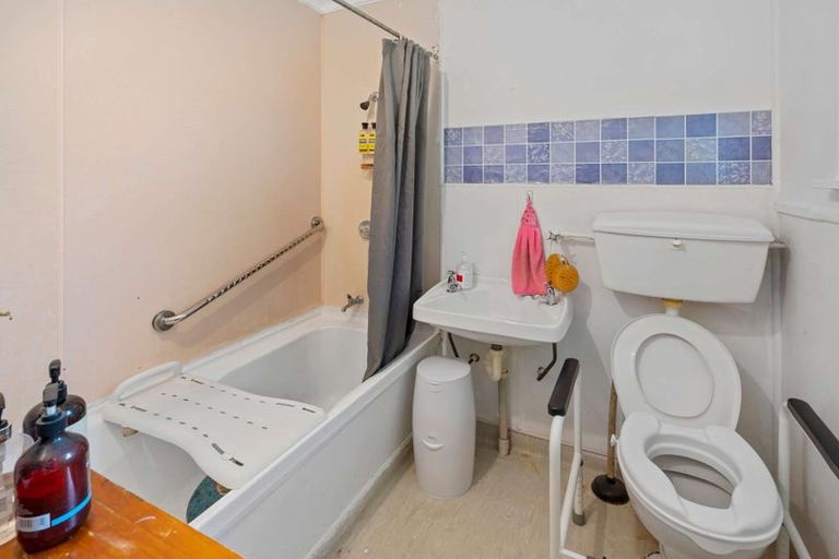 Photo of property in 44 Cockerell Street, Brockville, Dunedin, 9011