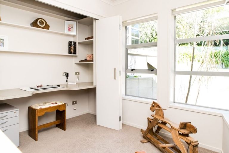 Photo of property in 5a Te Mata Peak Road, Havelock North, 4130