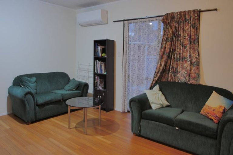 Photo of property in 32 Cecil Place, Cloverlea, Palmerston North, 4412