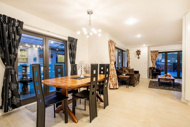 Photo of property in 16 Frances Brown Avenue, Aotea, Porirua, 5024