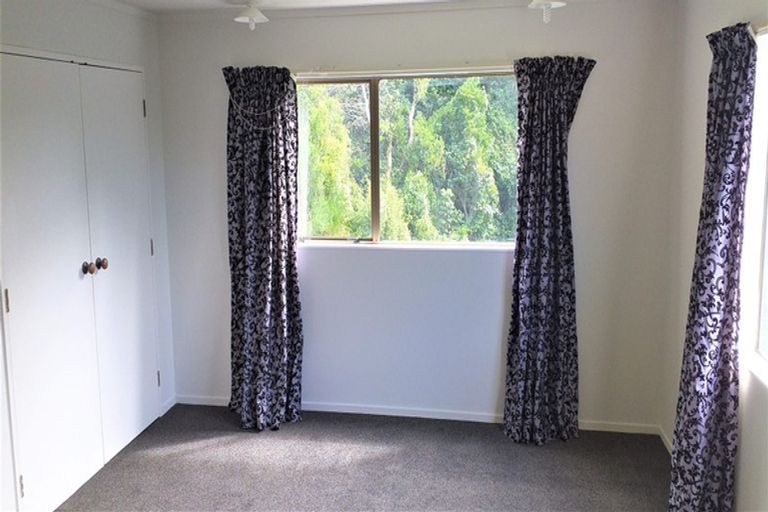 Photo of property in 37 Lynmouth Avenue, Karori, Wellington, 6012