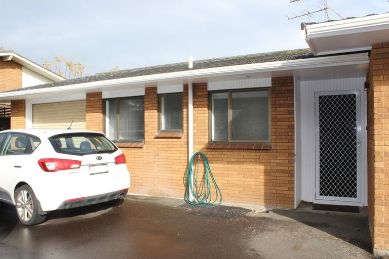 Photo of property in 1/21 Fulford Street, New Plymouth, 4310