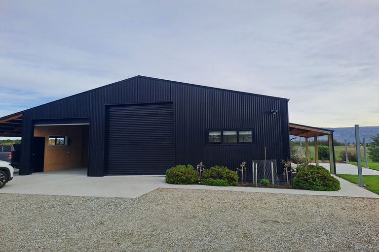 Photo of property in 1 Gladstone Lane, Letts Gully, Alexandra, 9393