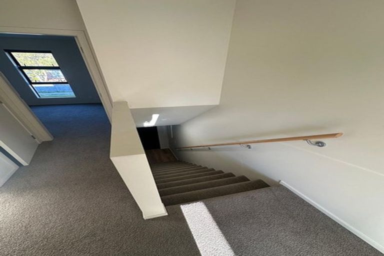 Photo of property in 4/372 Stokes Valley Road, Stokes Valley, Lower Hutt, 5019