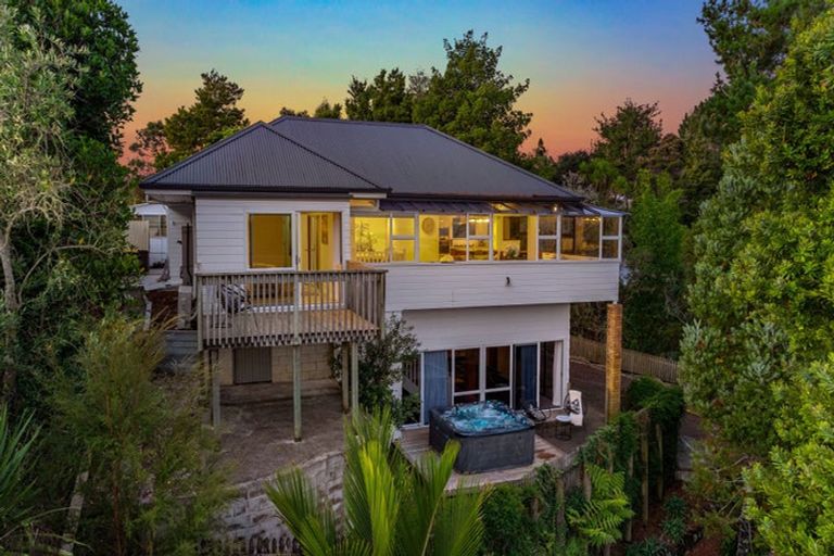 Photo of property in 78 Island Bay Road, Beach Haven, Auckland, 0626