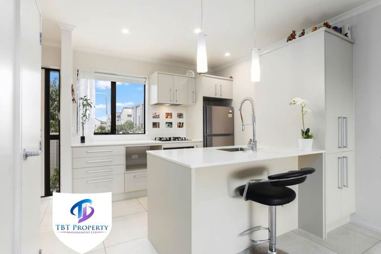 Photo of property in 14 Kamana Road, Flat Bush, Auckland, 2019