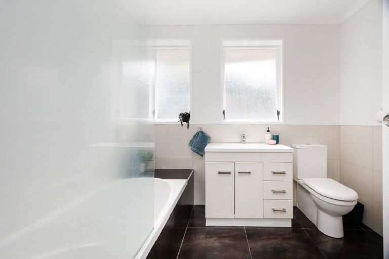 Photo of property in 20 Wills Crescent, Ashhurst, 4810