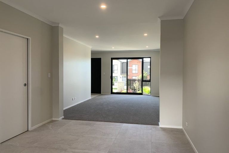 Photo of property in 5 Te Rito Road, Hobsonville, Auckland, 0616