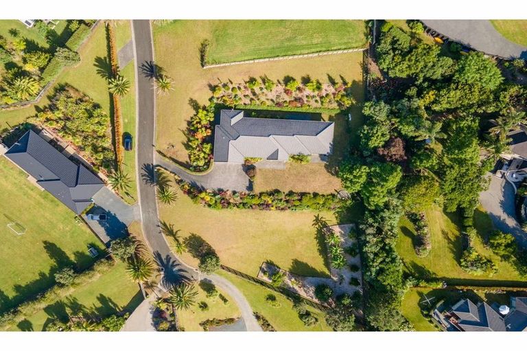 Photo of property in 7 Palm Drive, Kerikeri, 0294
