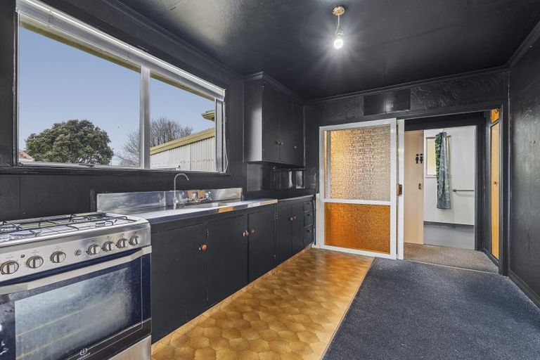 Photo of property in 82 Strange Street, Waitara, 4320