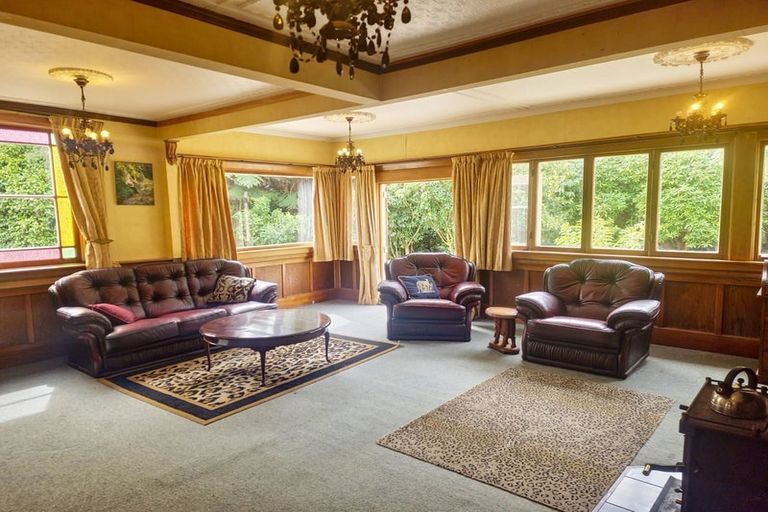 Photo of property in 2 Palmerston Street, Greymouth, 7805