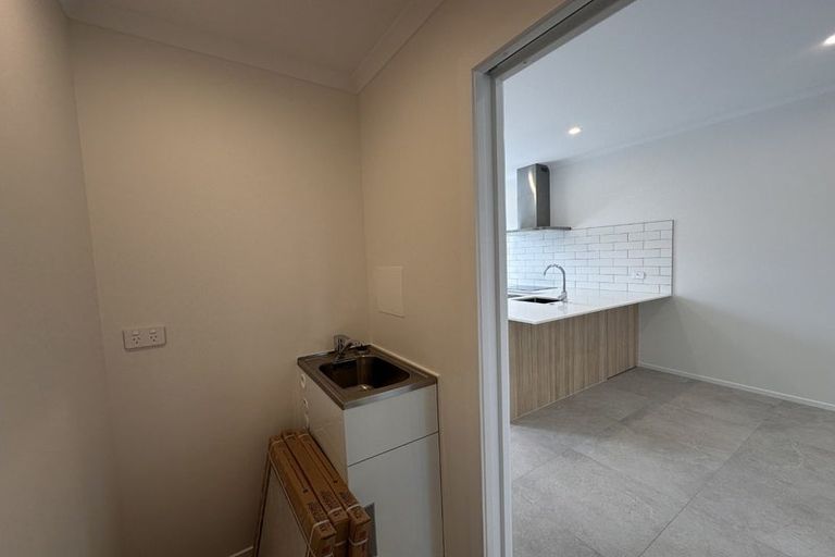 Photo of property in 19 Oyster Drive, Whenuapai, Auckland, 0618