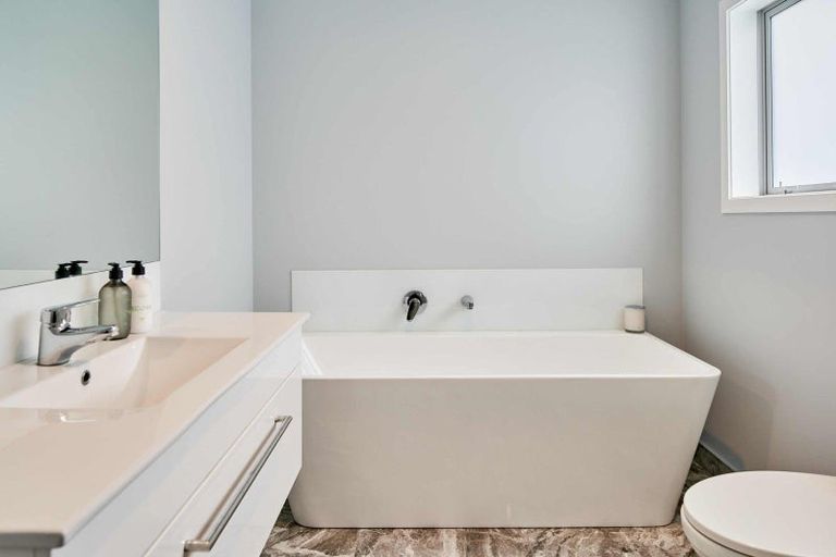 Photo of property in 171a Knights Road, Hutt Central, Lower Hutt, 5010