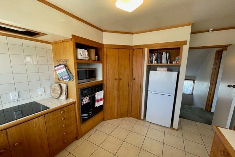 Photo of property in 2/13 Saltburn Road, Milford, Auckland, 0620