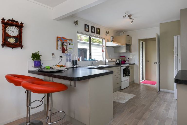 Photo of property in 34 Victory Street, Welcome Bay, Tauranga, 3112