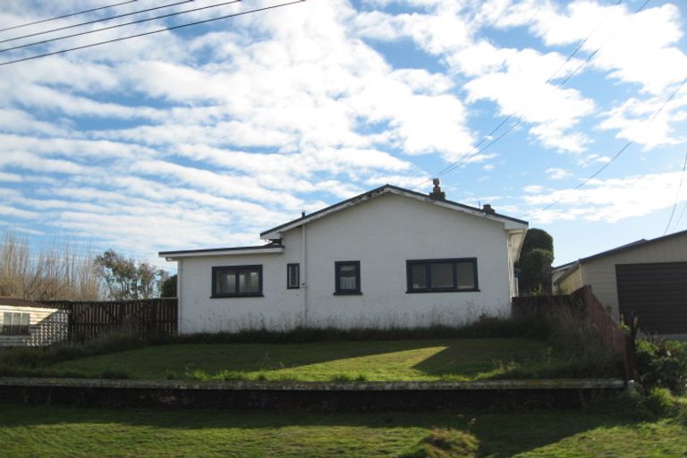 Photo of property in 24 Tovey Street, New Brighton, Christchurch, 8061
