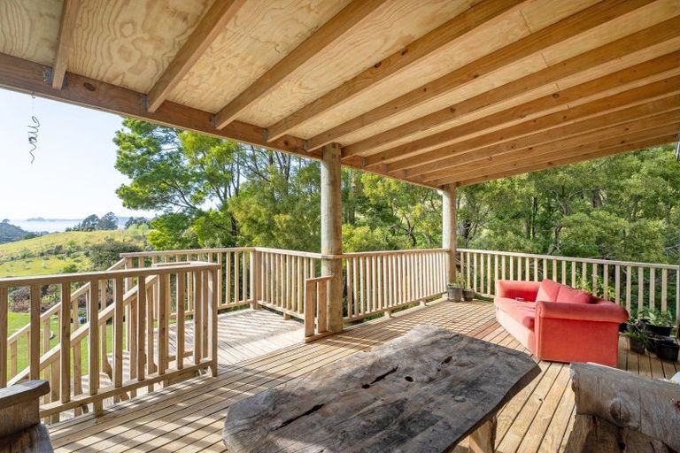 Photo of property in 22 Spikes Way, Whitianga, 3510