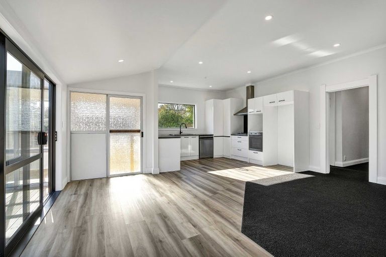 Photo of property in 22 Olivia Street, Stratford, 4332