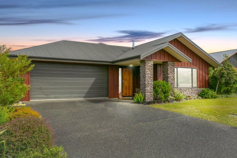 Photo of property in 6 Harling Close, Nukuhau, Taupo, 3330
