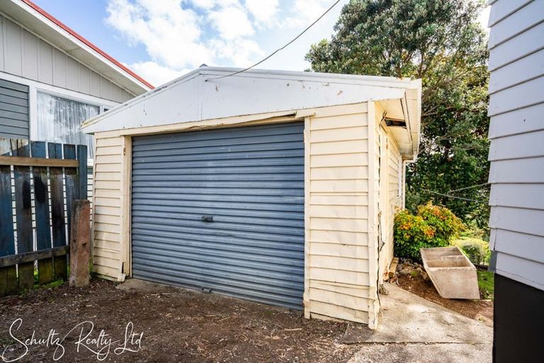 Photo of property in 15 Doctors Hill Road, Maungaturoto, 0520