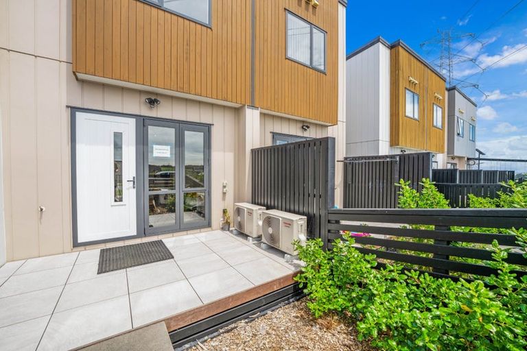 Photo of property in 24 Bugle Road, Totara Park, Auckland, 2019