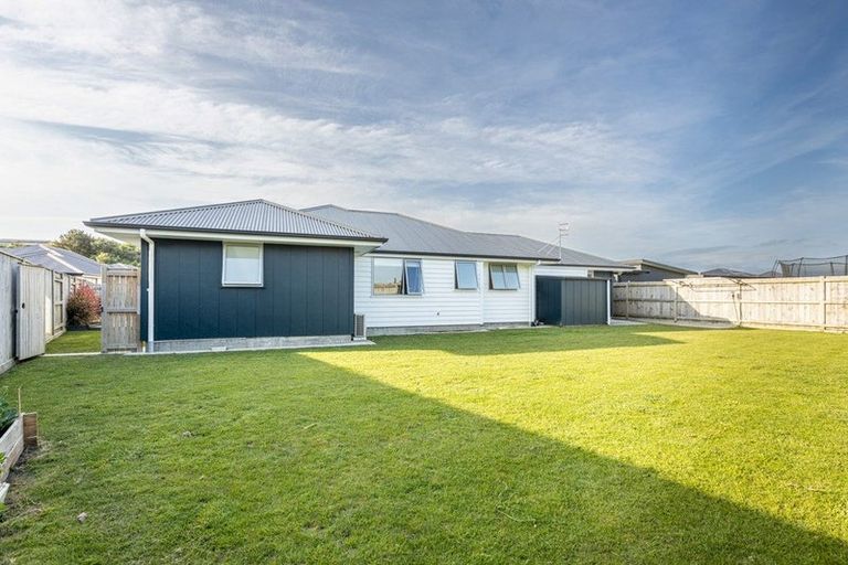 Photo of property in 30 Freedom Drive, Kelvin Grove, Palmerston North, 4414