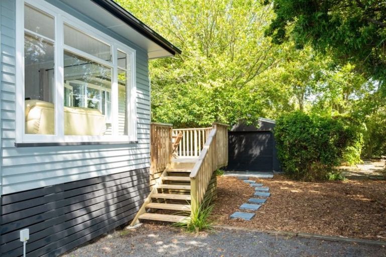 Photo of property in 18 Margaret Avenue, Havelock North, 4130