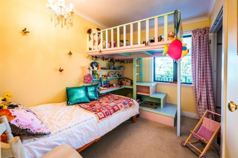 Photo of property in 40 Calais Terrace, Ostend, Waiheke Island, 1081