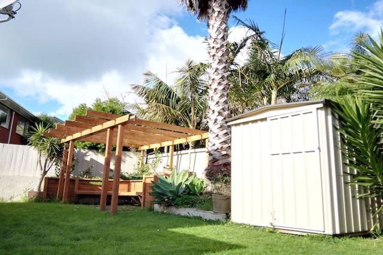 Photo of property in 13 Clovelly Road, Bucklands Beach, Auckland, 2012