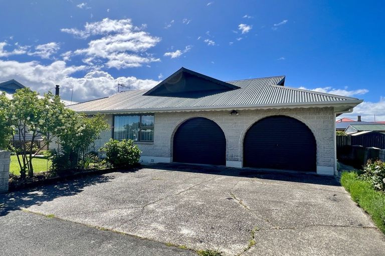 Photo of property in 140 Princes Street, Strathern, Invercargill, 9812