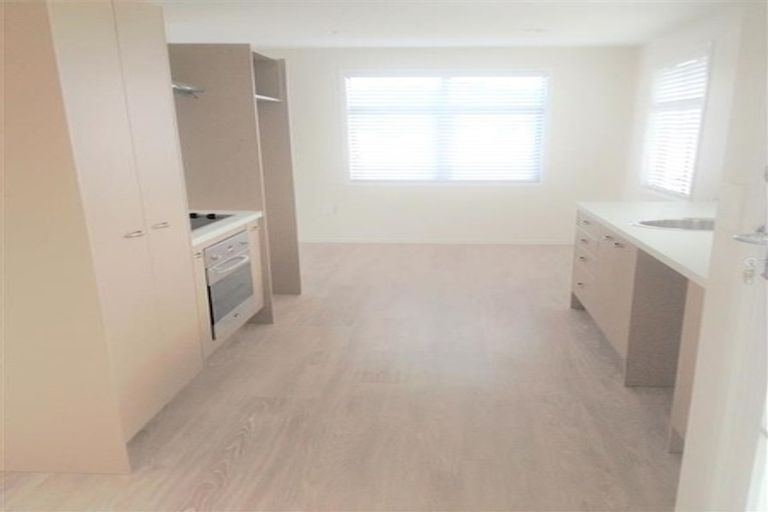 Photo of property in 37 Jonathon Street, Brookfield, Tauranga, 3110