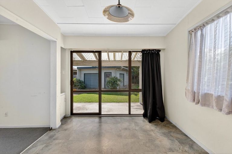 Photo of property in 10 Elliott Street, Taradale, Napier, 4112