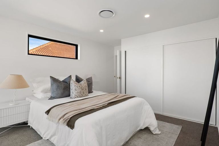 Photo of property in 2/142 Main Road North, Papanui, 8052