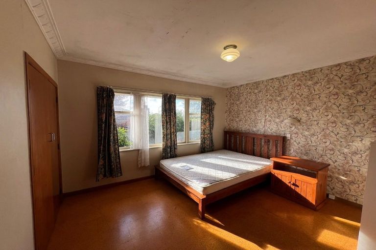 Photo of property in 29 Awaroa Road, Sunnyvale, Auckland, 0612