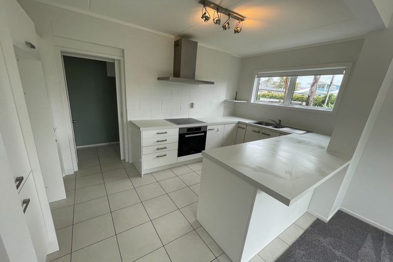 Photo of property in 1/8 Bayswater Avenue, Bayswater, Auckland, 0622