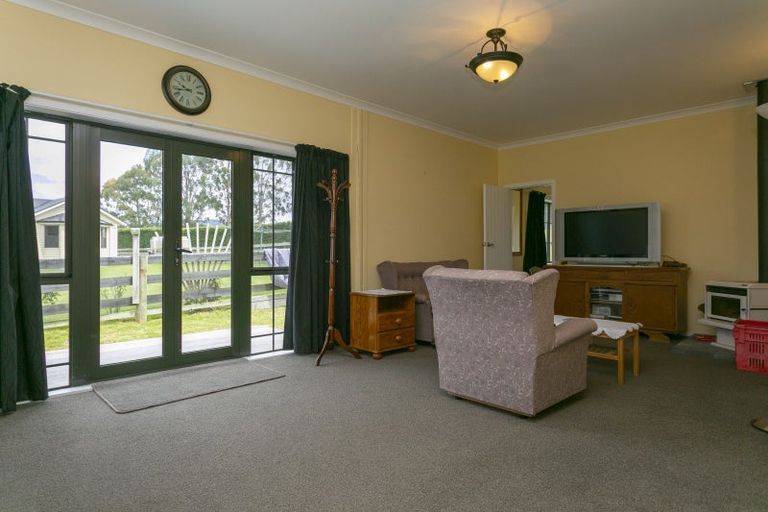 Photo of property in 736 Tukairangi Road, Kinloch, Taupo, 3385