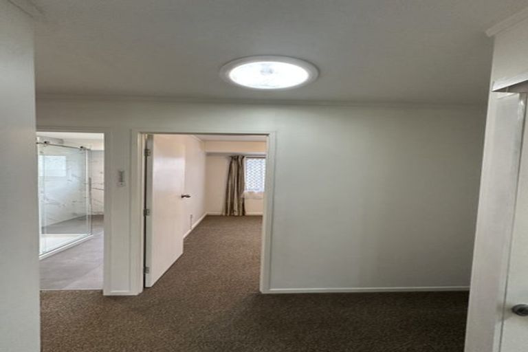 Photo of property in 59a View Road, Henderson, Auckland, 0612