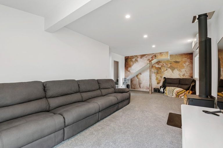 Photo of property in 1/142 Mapara Road, Acacia Bay, Taupo, 3385