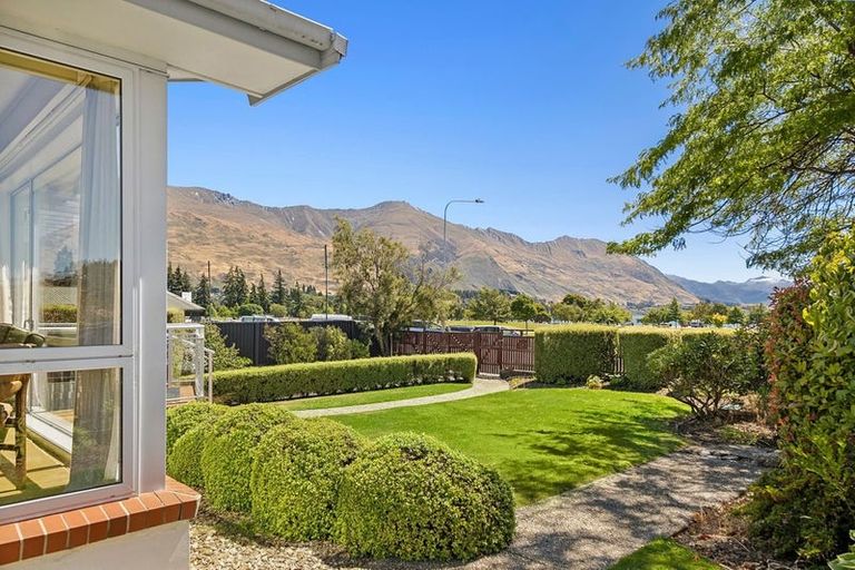 Photo of property in 120 Brownston Street, Wanaka, 9305