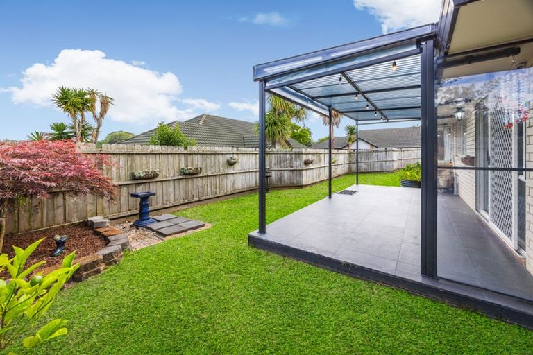 Photo of property in 124 Charles Prevost Drive, The Gardens, Auckland, 2105