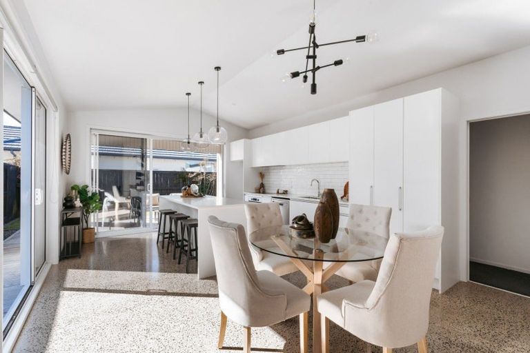 Photo of property in 5 Pimelea Street, Papamoa Beach, Papamoa, 3118