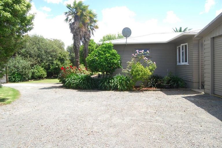 Photo of property in 2727 State Highway 1, Ruakaka, Whangarei, 0171