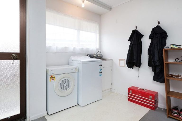 Photo of property in 40 Bayly Road, Moturoa, New Plymouth, 4310